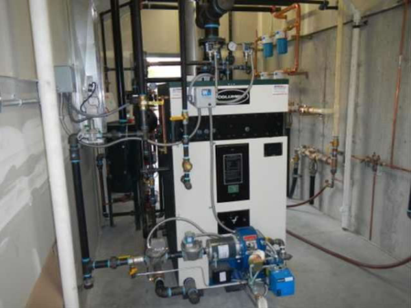 Columbia WL-90 low pressure steam boiler