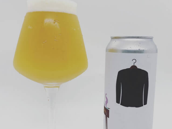 Enjoy No Boat beer in the taproom or take it to go in cans or crowlers.