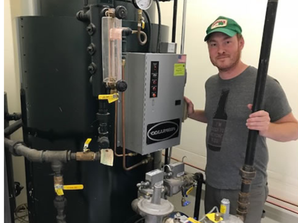 Head brewer Tom Eastwood with their dependable Columbia CT-15 boiler.