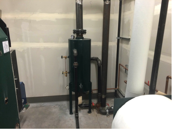 Columbia Boiler vertical blow down device.